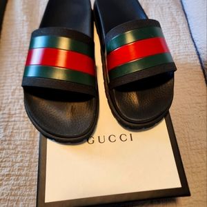 Men's Guccis Slides